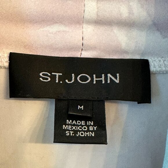 🌸 St. John Floral V-Neck Top – Size Medium - Picture 4 of 6